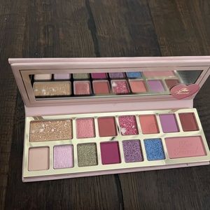 Too faced. pinker times ahead makeup palette